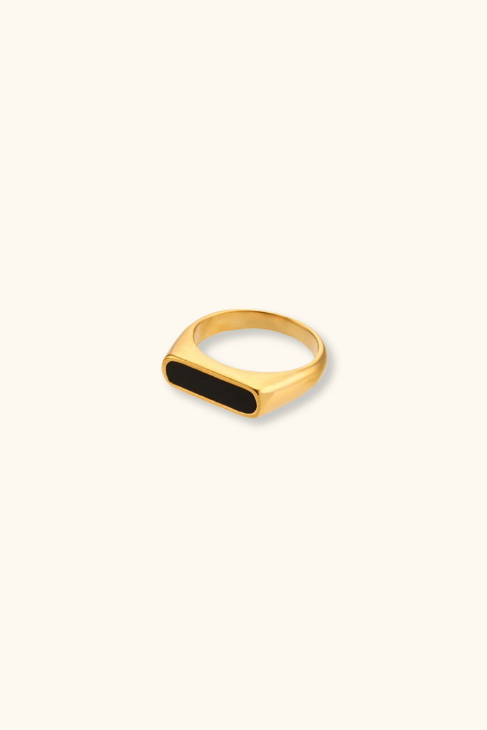 Emelia Black Ring