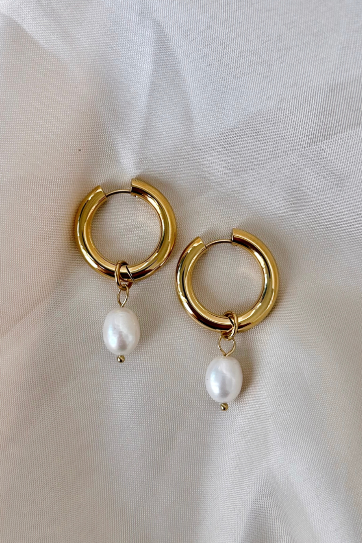 Medium Pearl Drop Earrings