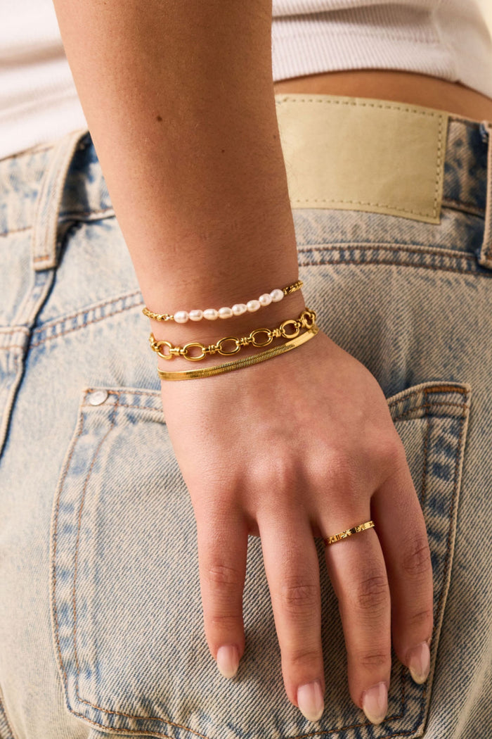 Vera Herringbone Bracelet