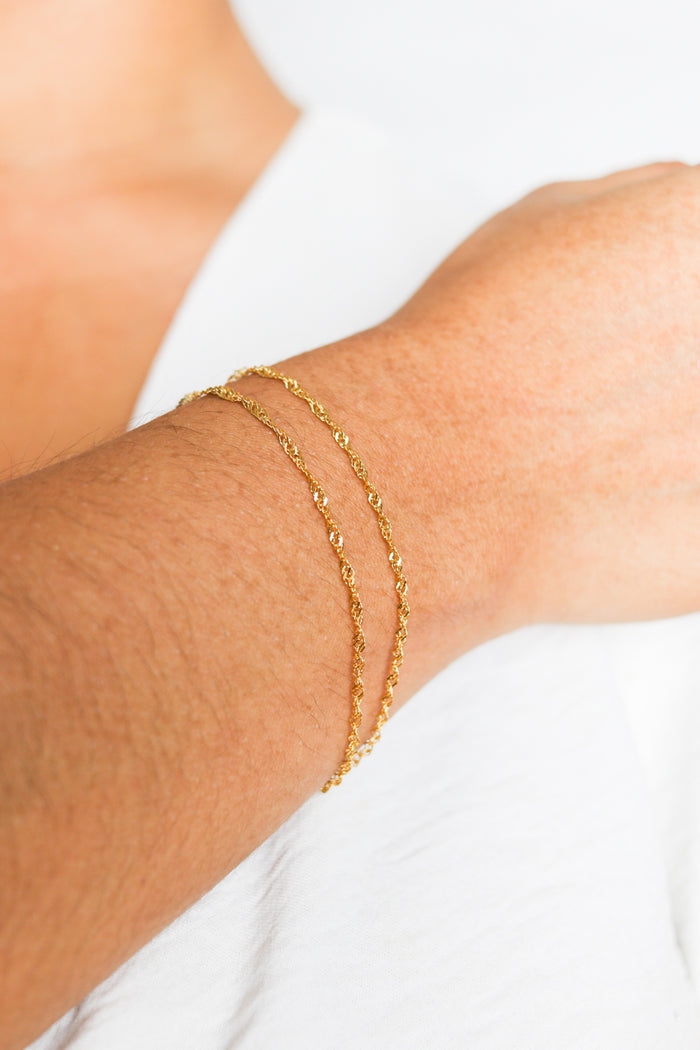 Delilah Dainty Twist Bracelet