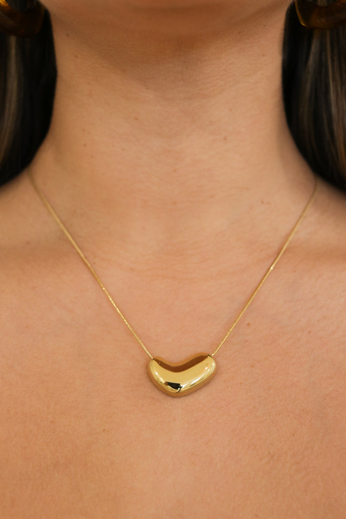 Lumi Pebble Necklace
