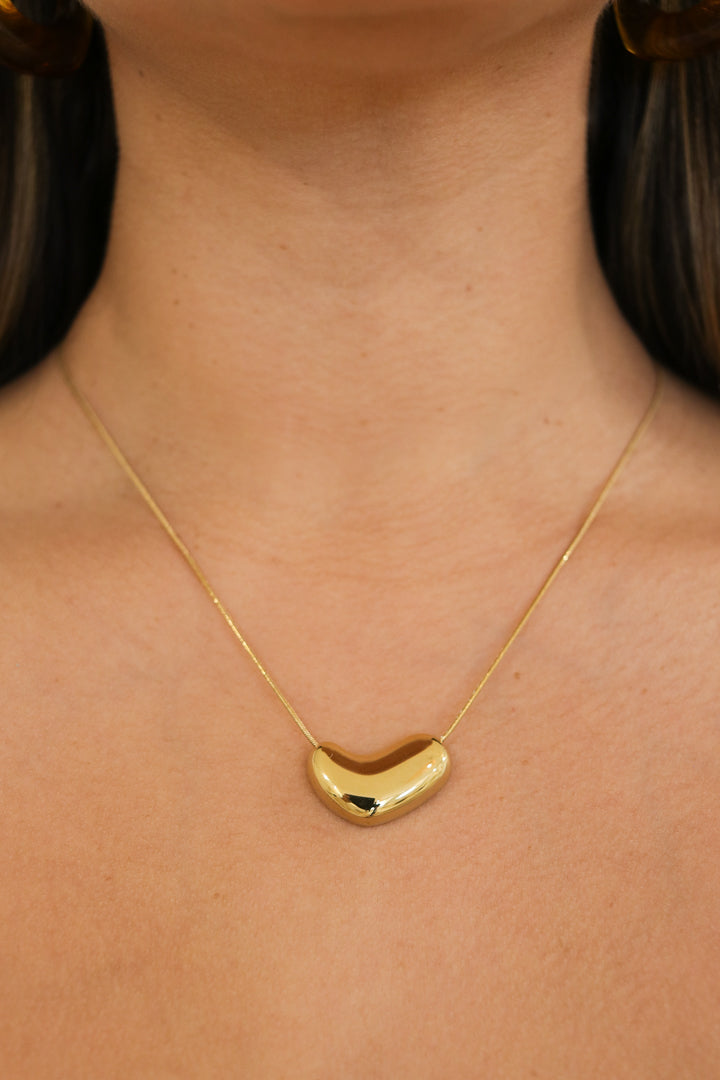 Lumi Pebble Necklace