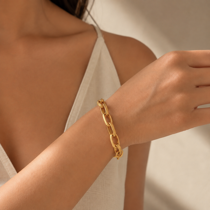 Avery Textured Link Bracelet