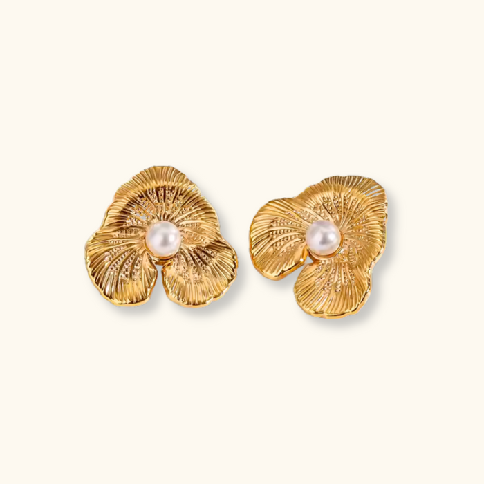 Zahara Flower Pearl Earrings