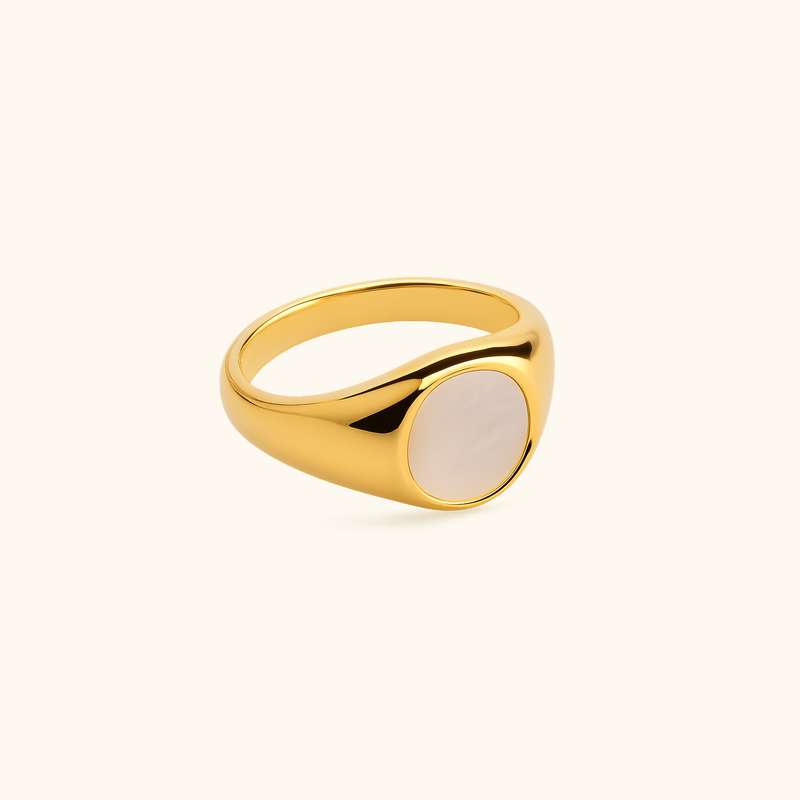 Shelly Oval White Shell Ring