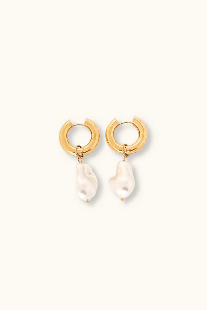 Iris Chunky Pearl Drop Earrings