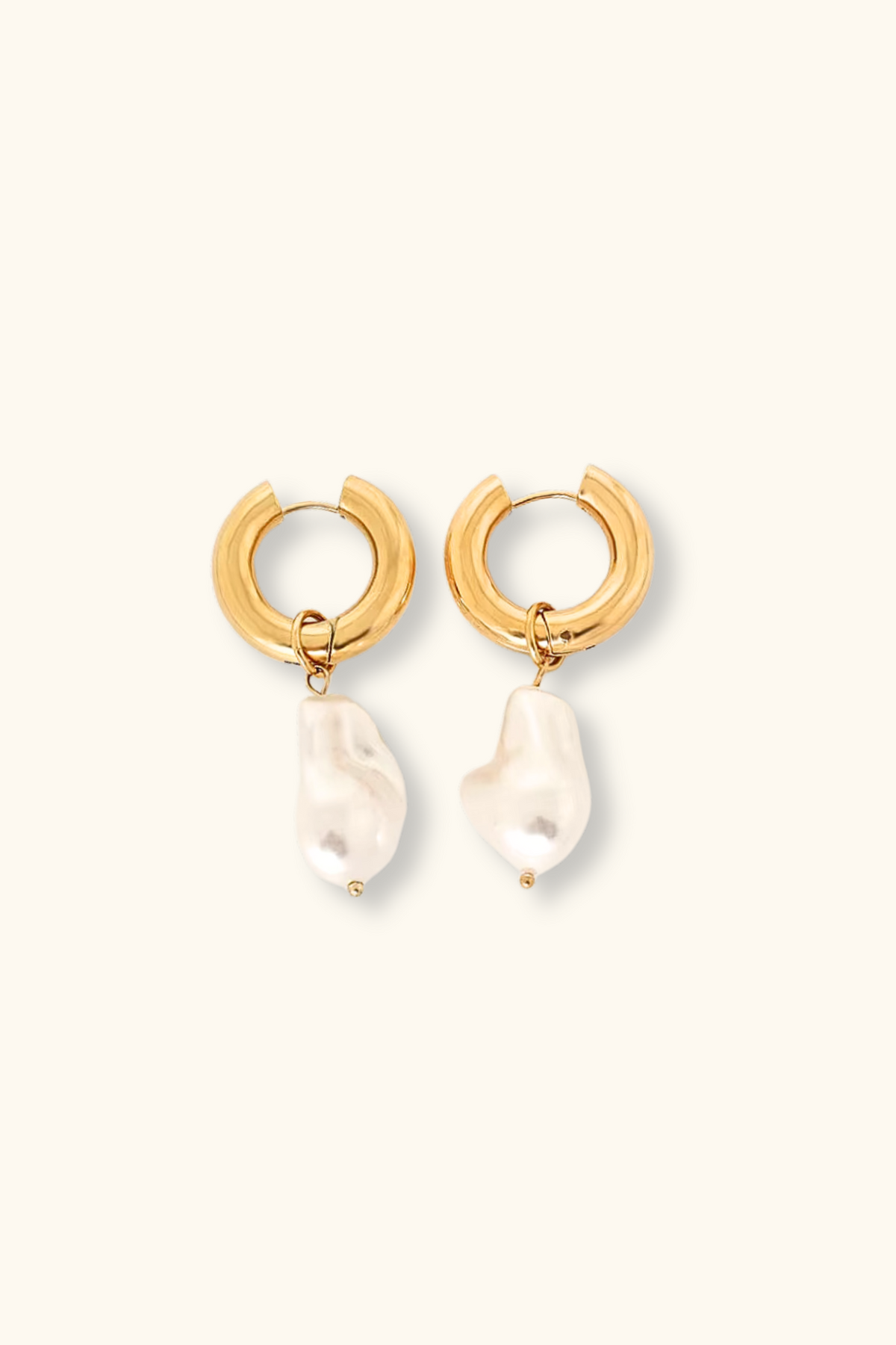 Iris Chunky Pearl Drop Earrings